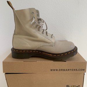 Dr. Martens Original Leather Lace-Up Boots